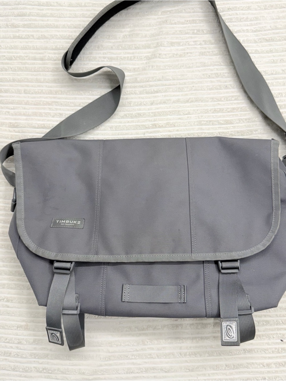Timbuk2 Gray Messenger Bag - Classic Crossbody for Men